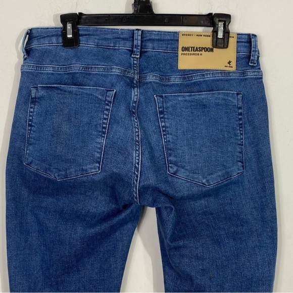 ONE TEASPOON x FREEBIRDS ll Frayed Dolphin Shark Hem Jeans - Picture 7 of 15